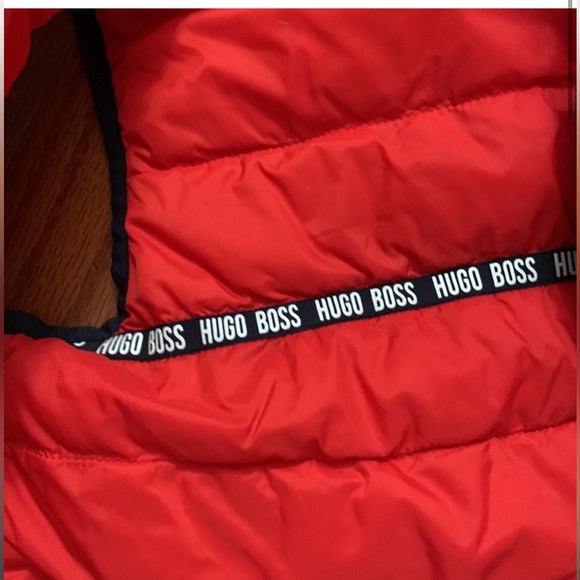 Huge boss perfect hooded puffer vest - Picture 2 of 5